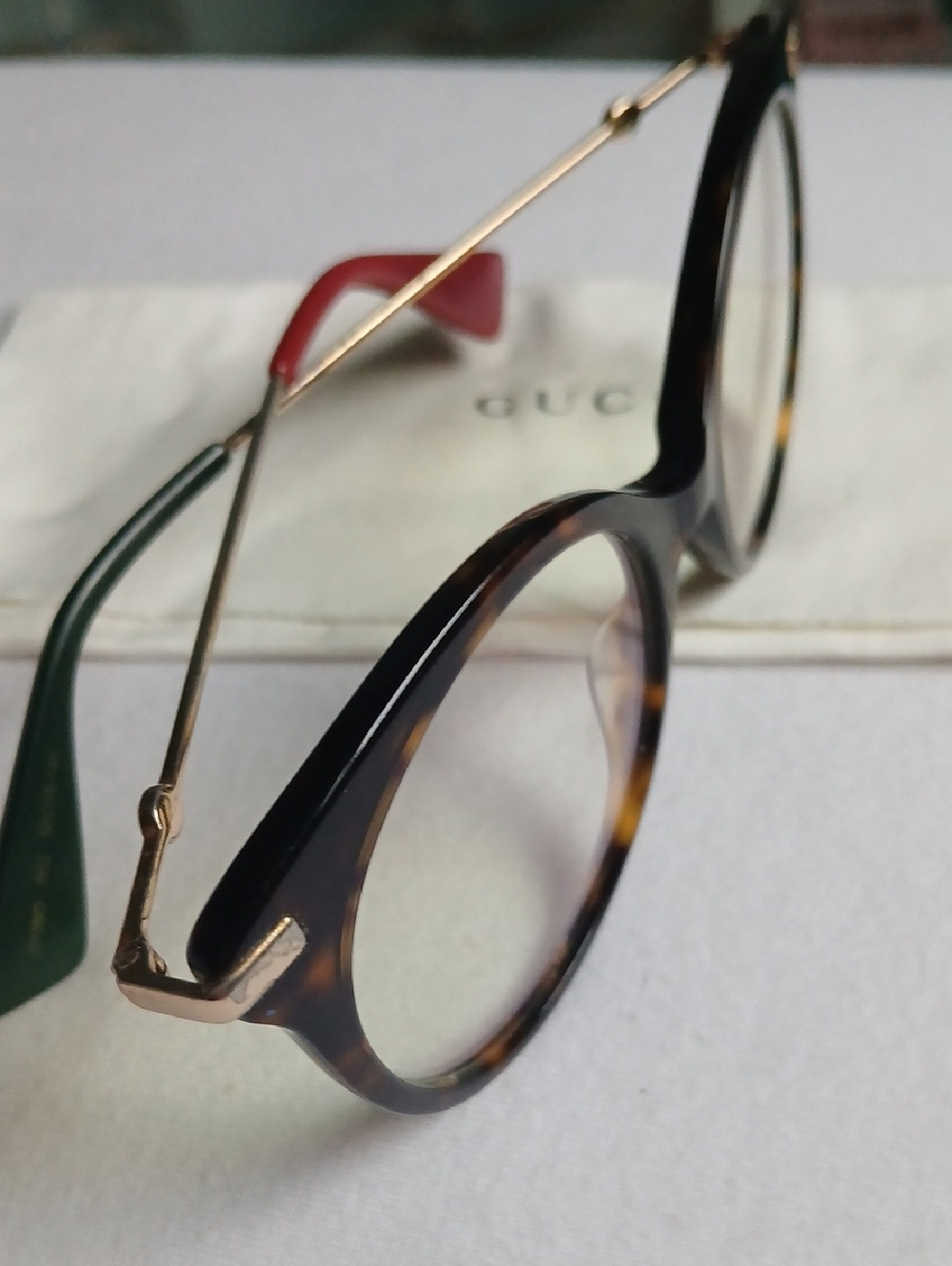 Gucci Tortoise Shell Preowned Eyewear Frame. SIZE 50-16